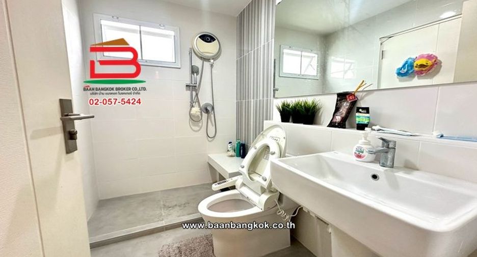 For sale 3 bedrooms house in Khlong Luang, Pathum Thani