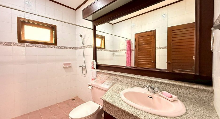 For sale 5 bedrooms house in Mae Rim, Chiang Mai