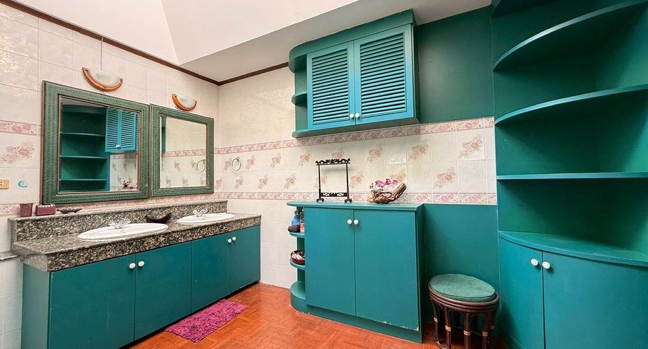 For sale 5 bedrooms house in Mae Rim, Chiang Mai