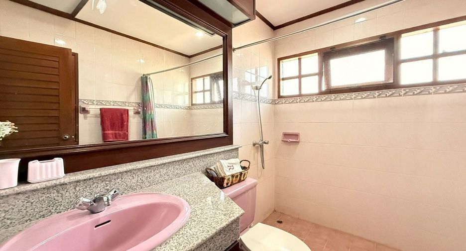 For sale 5 bedrooms house in Mae Rim, Chiang Mai
