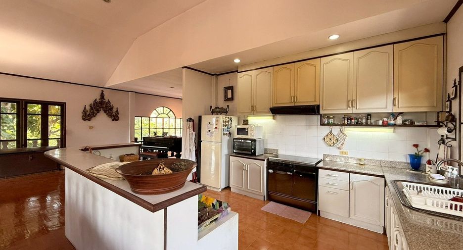 For sale 5 bedrooms house in Mae Rim, Chiang Mai