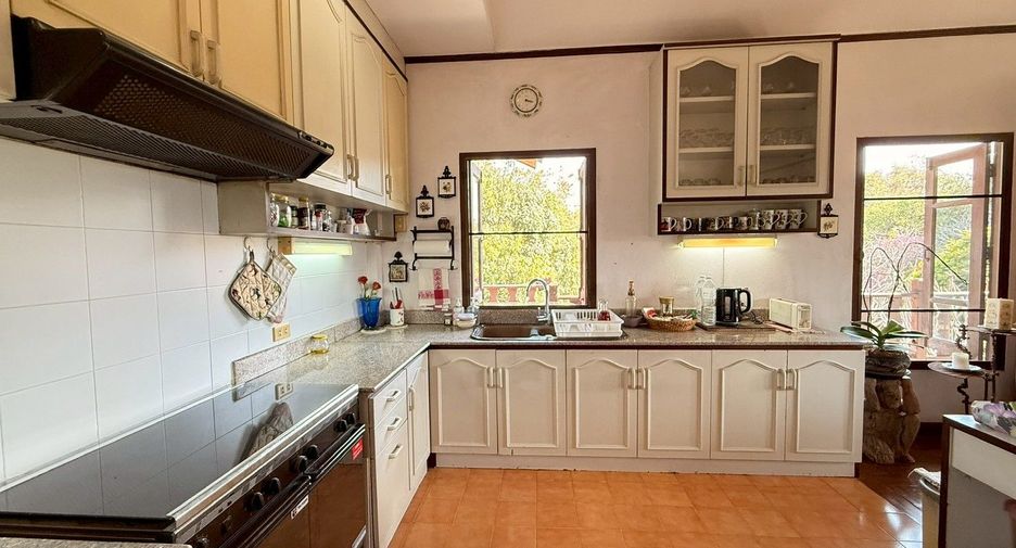 For sale 5 bedrooms house in Mae Rim, Chiang Mai