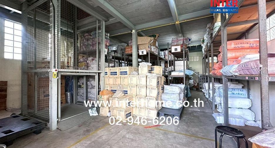 For sale 4 bedrooms retail Space in Din Daeng, Bangkok