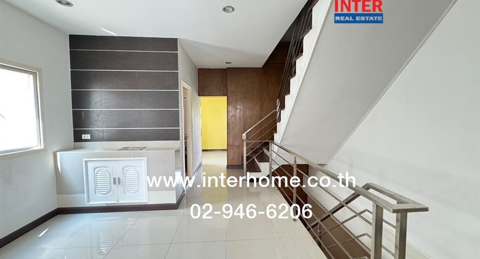 For sale 4 bedrooms retail Space in Bang Khae, Bangkok