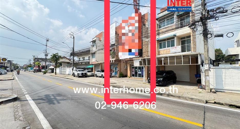 For sale 4 bedrooms retail Space in Bang Khae, Bangkok