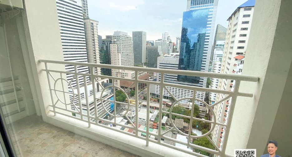 For sale 2 bedrooms condo in Watthana, Bangkok