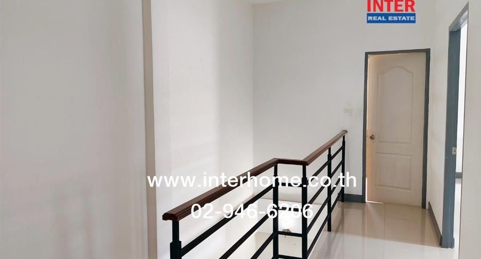 For sale 3 bedrooms townhouse in Min Buri, Bangkok