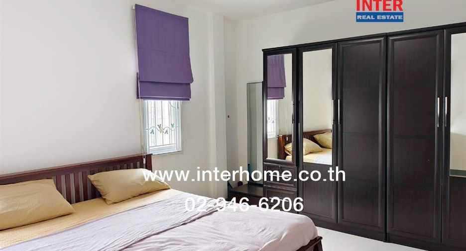 For sale 3 bedrooms townhouse in Min Buri, Bangkok