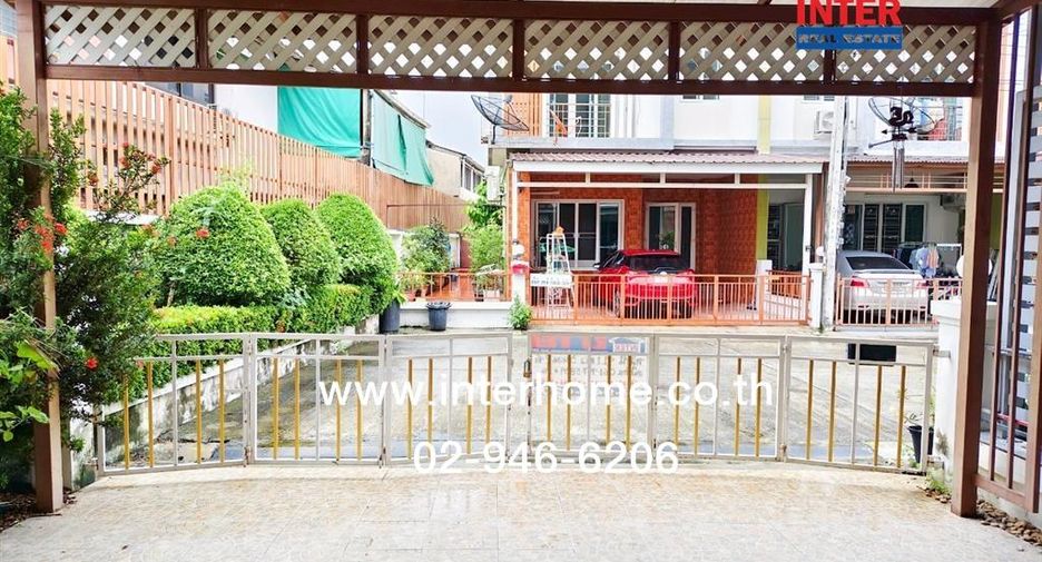 For sale 3 bedrooms townhouse in Min Buri, Bangkok