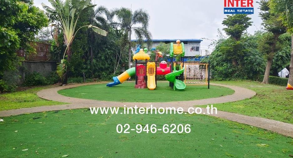 For sale 3 bedrooms townhouse in Min Buri, Bangkok