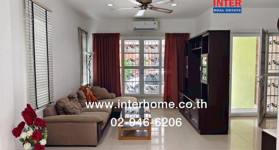 For sale 3 bedrooms townhouse in Min Buri, Bangkok