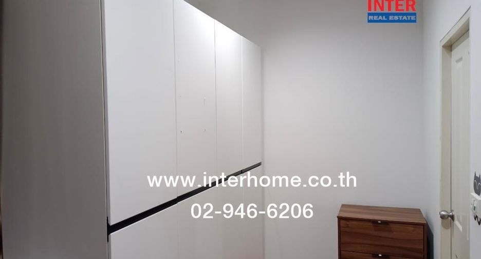 For sale 4 bedrooms townhouse in Khlong Sam Wa, Bangkok