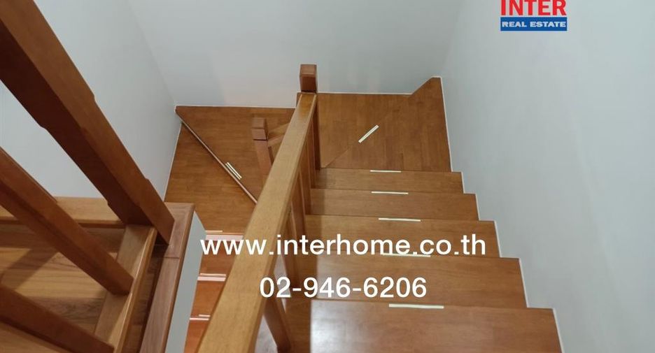 For sale 4 bedrooms townhouse in Khlong Sam Wa, Bangkok