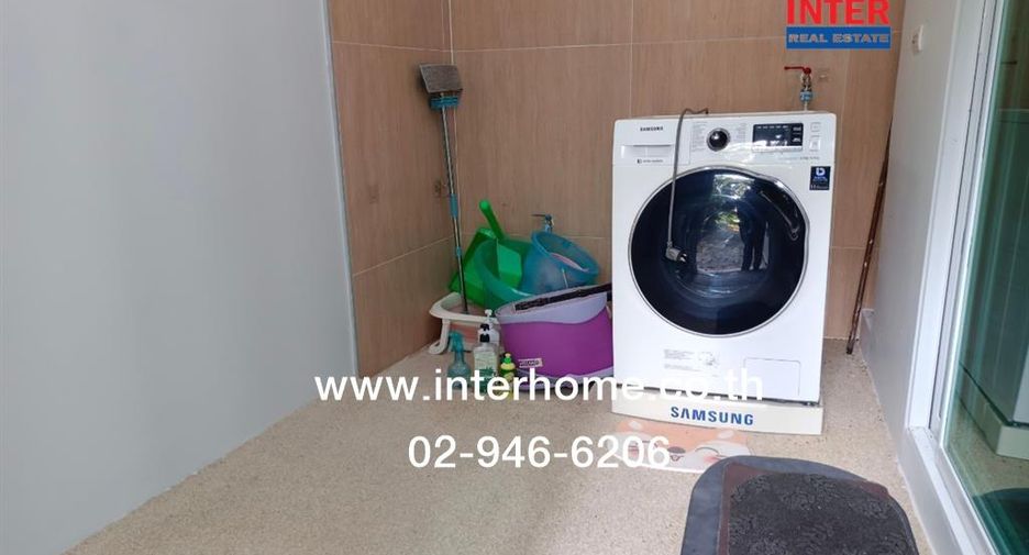 For sale 4 bedrooms townhouse in Khlong Sam Wa, Bangkok