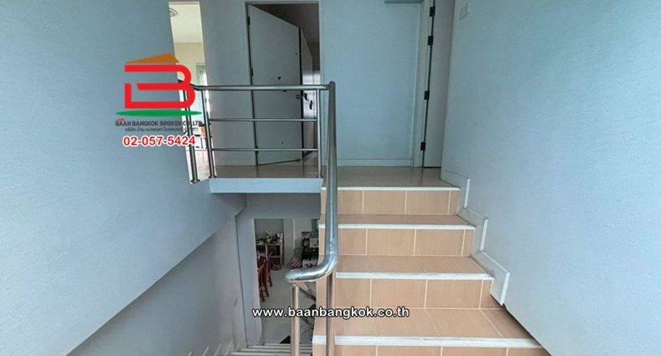 出售 3 卧室 独立屋 在 Thung Khru, 曼谷