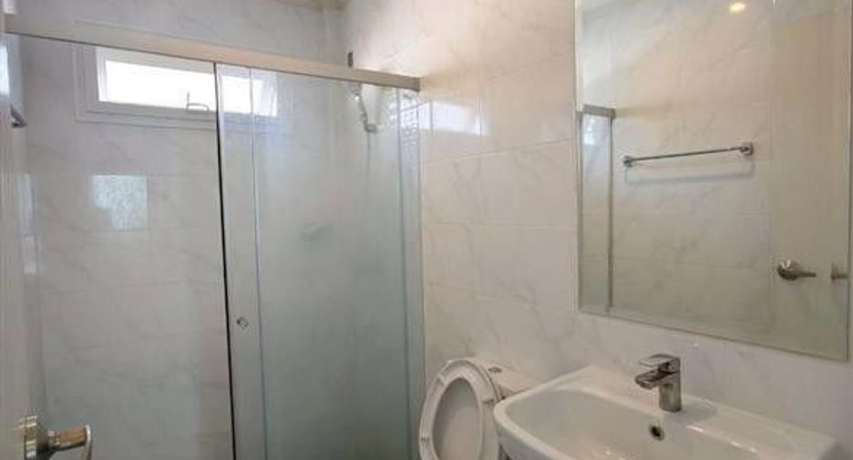 Haus zum Kauf mit 4 Zimmer in Bueng Kum, Bangkok
