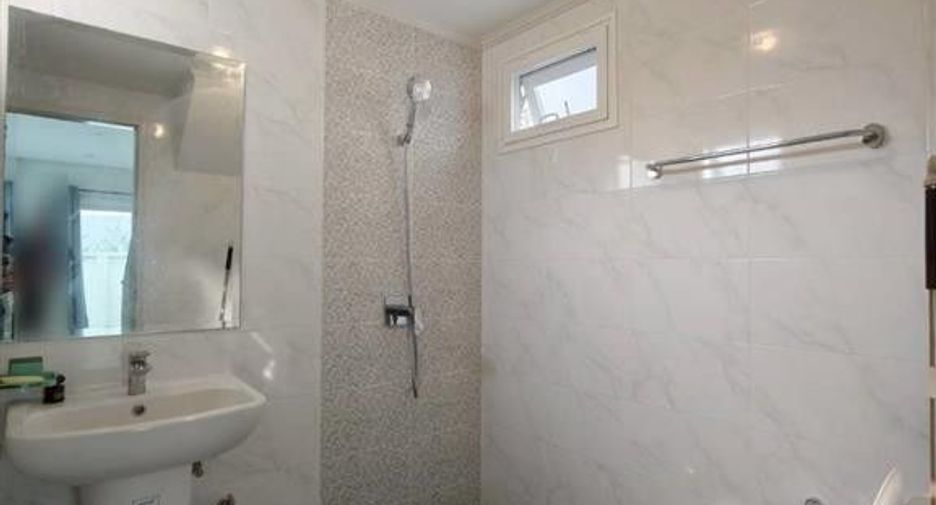 Haus zum Kauf mit 4 Zimmer in Bueng Kum, Bangkok