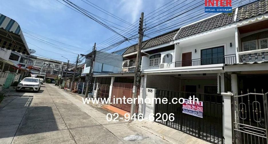 For sale 2 bedrooms townhouse in Wang Thonglang, Bangkok