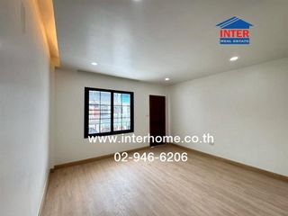 For sale 2 bedrooms townhouse in Wang Thonglang, Bangkok