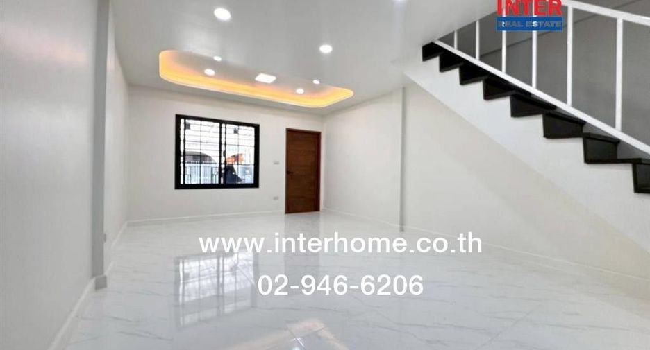 For sale 2 bedrooms townhouse in Wang Thonglang, Bangkok