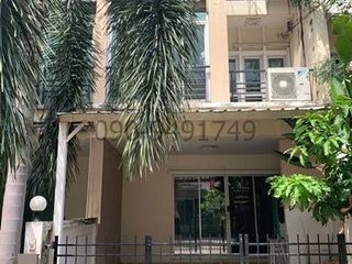 Reihenhaus zur Miete mit 3 Zimmer in Khan Na Yao, Bangkok