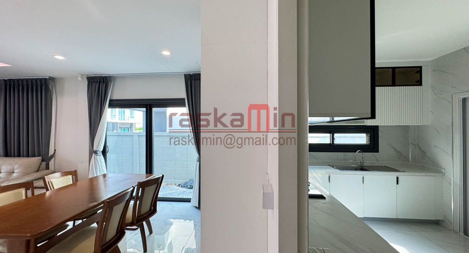 For rent 4 bedrooms house in Bang Lamung, Chonburi