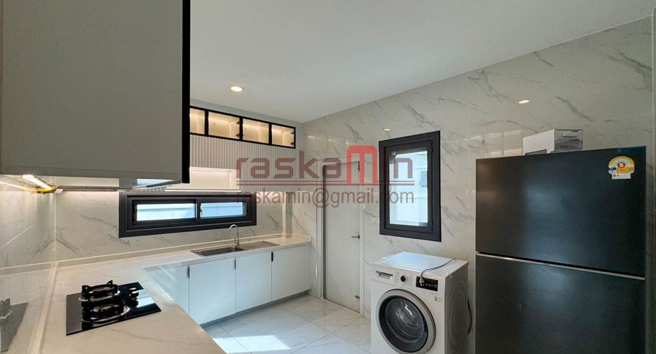 For rent 4 bedrooms house in Bang Lamung, Chonburi