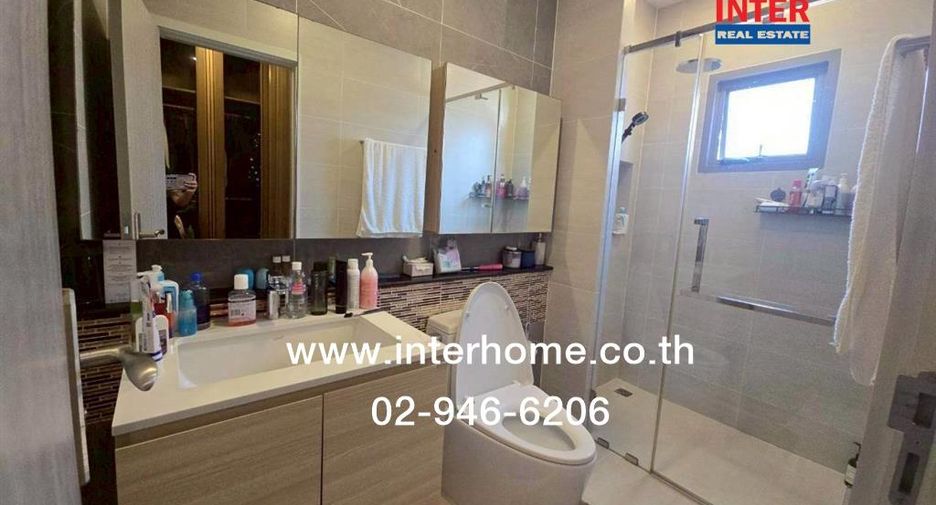 For sale 4 bedrooms house in Lat Krabang, Bangkok