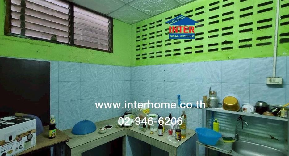 For sale 1 bed retail Space in Din Daeng, Bangkok