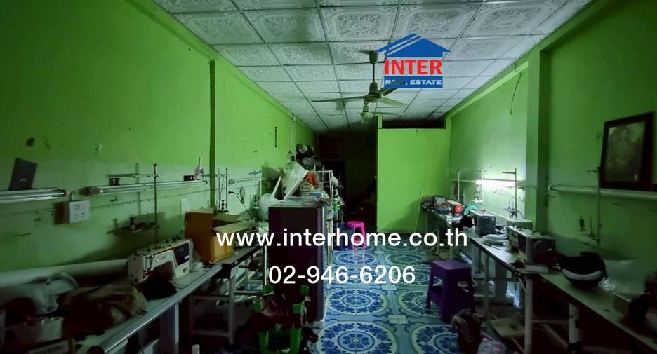 For sale 1 bed retail Space in Din Daeng, Bangkok