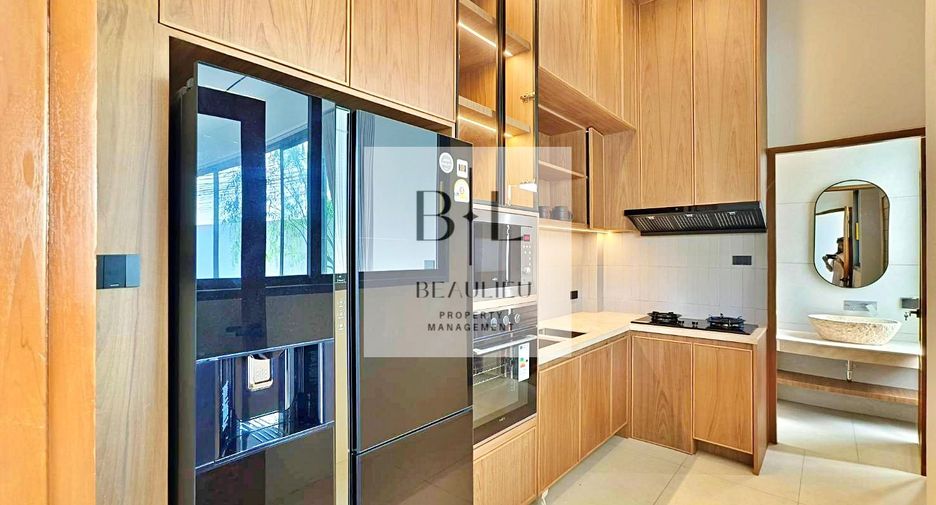 For sale 4 bedrooms house in Bang Lamung, Chonburi