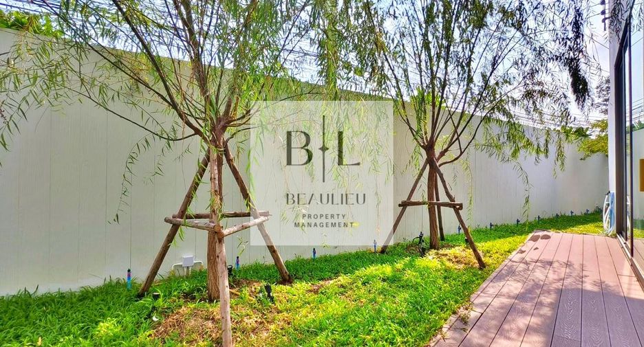 For sale 4 bedrooms house in Bang Lamung, Chonburi