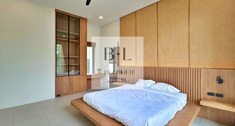 For sale 4 bedrooms house in Bang Lamung, Chonburi
