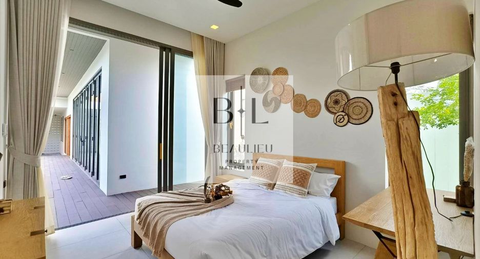 For sale 4 bedrooms house in Bang Lamung, Chonburi