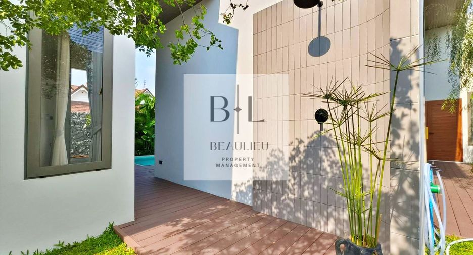 For sale 4 bedrooms house in Bang Lamung, Chonburi