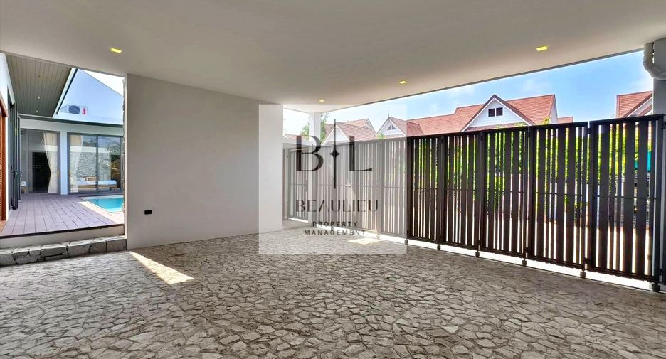 For sale 4 bedrooms house in Bang Lamung, Chonburi