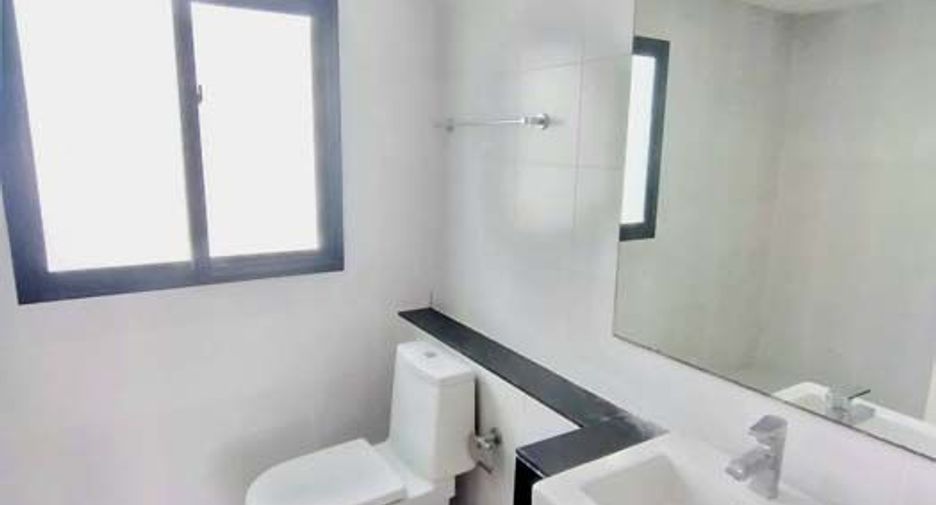 For sale 3 bedrooms townhouse in Mueang Nonthaburi, Nonthaburi