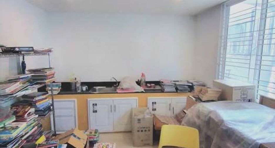 For sale 3 bedrooms townhouse in Bang Bua Thong, Nonthaburi