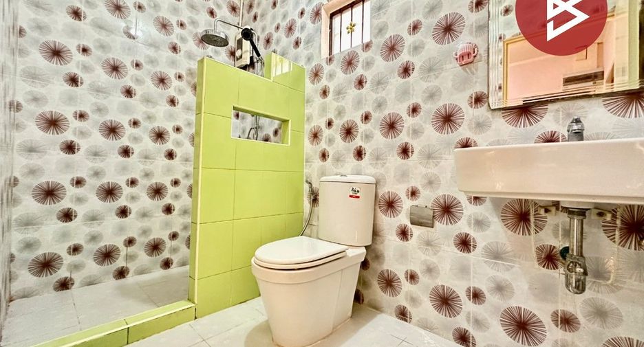 For sale 3 bedrooms townhouse in Phra Samut Chedi, Samut Prakan