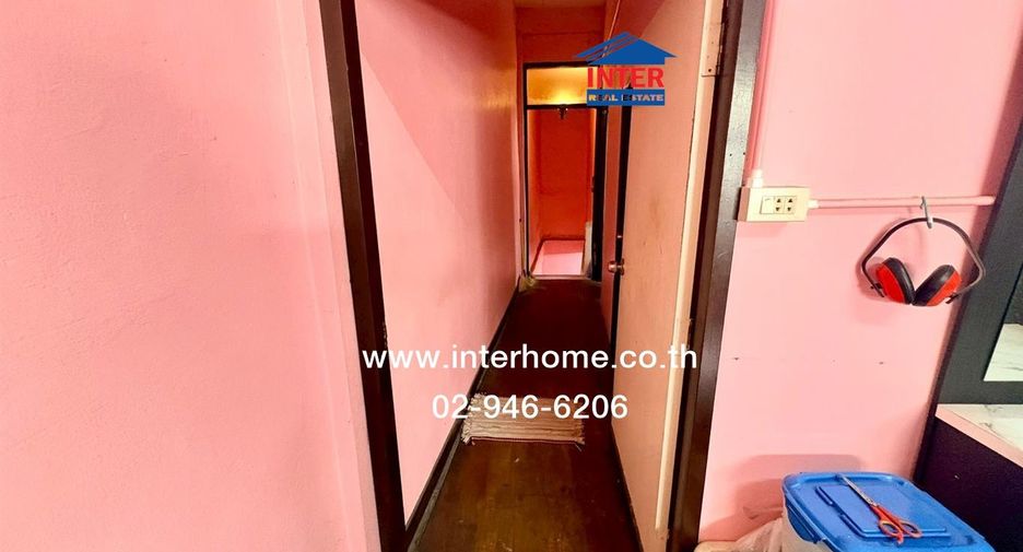 For sale 5 bedrooms retail Space in Bang Sue, Bangkok