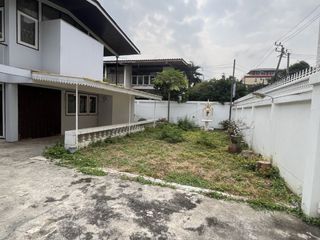 For sale 3 bedrooms house in Chatuchak, Bangkok