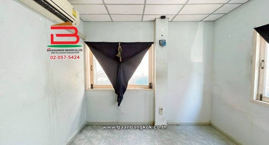For sale 2 bedrooms house in Wang Thonglang, Bangkok