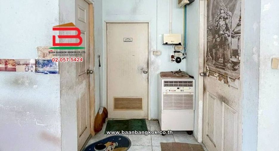 For sale 2 bedrooms house in Wang Thonglang, Bangkok