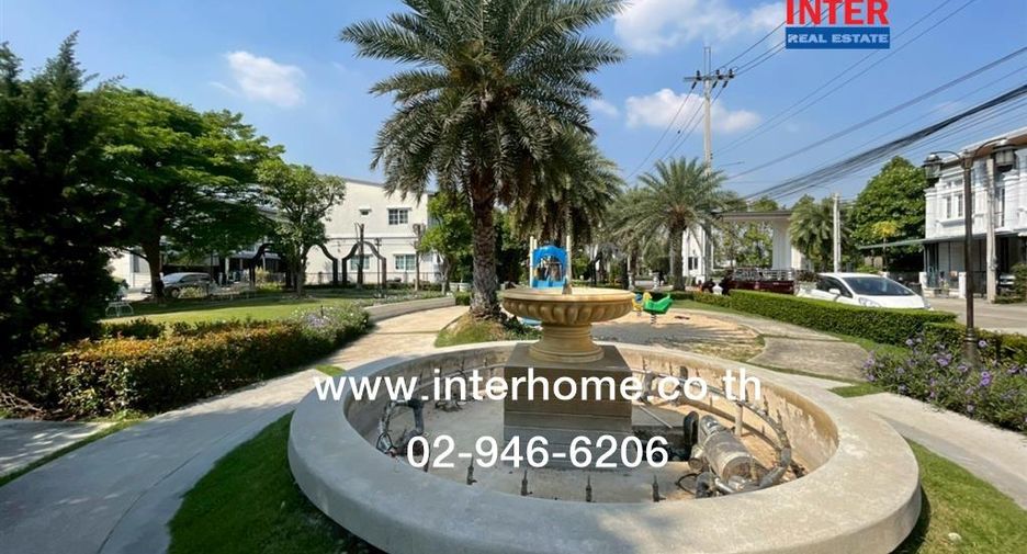For sale 4 bedrooms townhouse in Bueng Kum, Bangkok