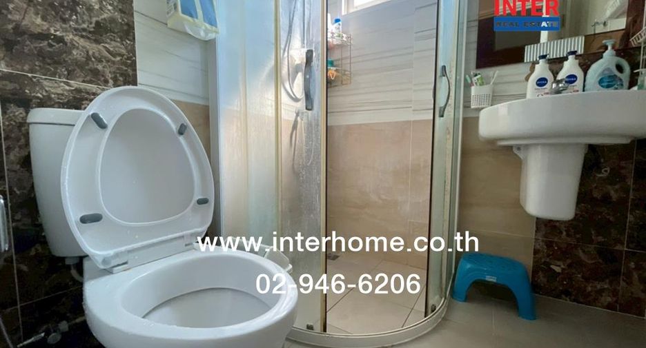 For sale 4 bedrooms townhouse in Bueng Kum, Bangkok