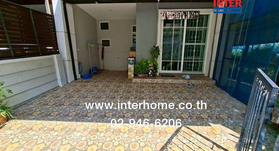 For sale 4 bedrooms townhouse in Bueng Kum, Bangkok
