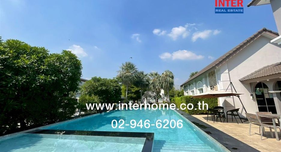 For sale 4 bedrooms townhouse in Bueng Kum, Bangkok