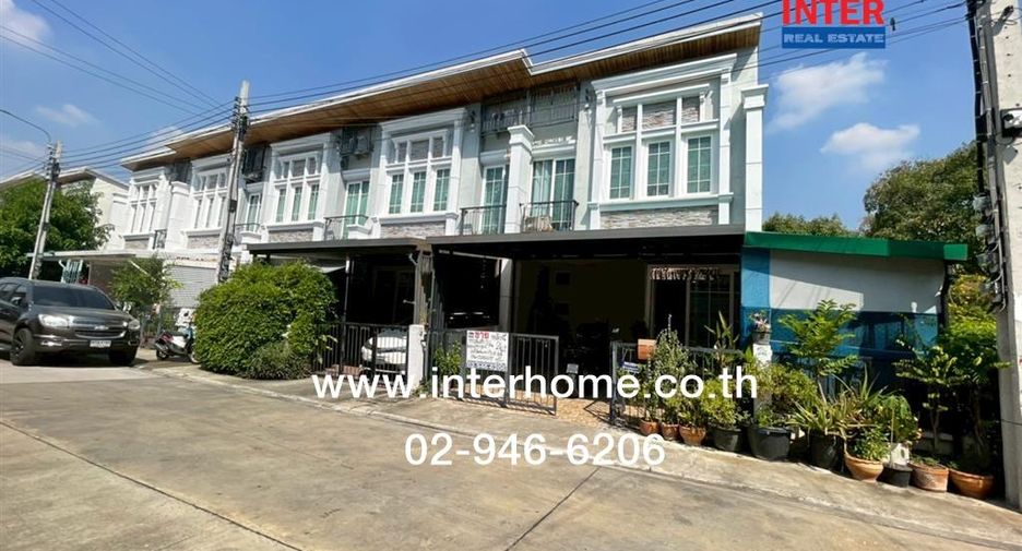 For sale 4 bedrooms townhouse in Bueng Kum, Bangkok