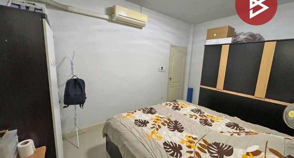 For sale 2 bedrooms townhouse in Si Maha Phot, Prachin Buri