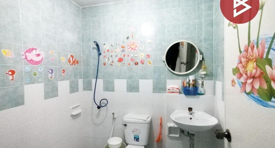 For sale 2 bedrooms townhouse in Bang Khun Thian, Bangkok